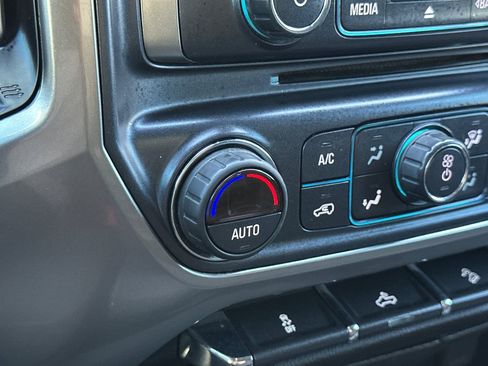 Used 2018 Chevrolet Silverado 1500 LT w/ All Star Edition AWD/4WD image 28