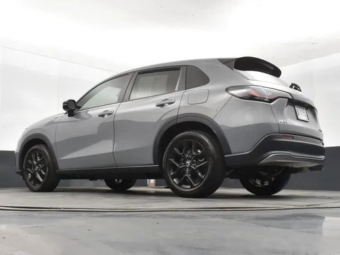 Used 2024 Honda HR-V Sport image 12