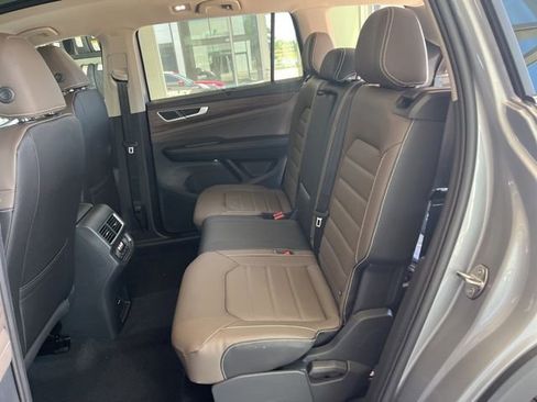 New 2026 Volkswagen Atlas SEL image 27