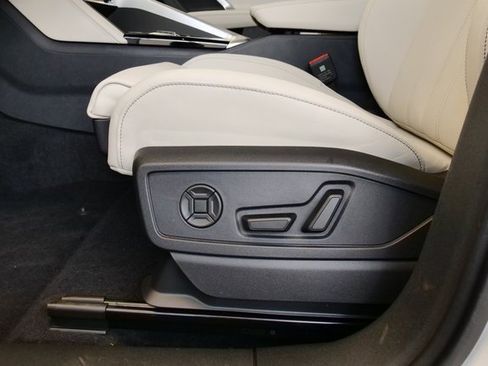 New 2025 Audi Q5 Prestige image 11