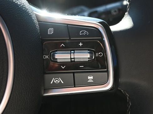 Used 2024 Kia Sorento X-Line EX AWD/4WD image 39