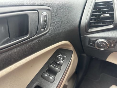 Used 2021 Ford EcoSport S FWD image 13