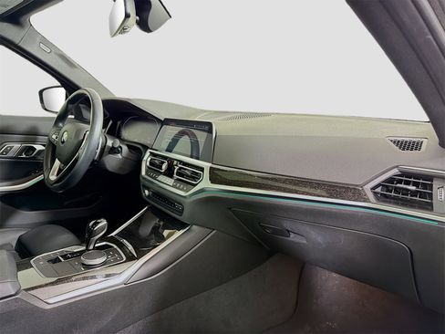 Used 2022 BMW 330i xDrive 330i xDrive w/ Premium Package image 31