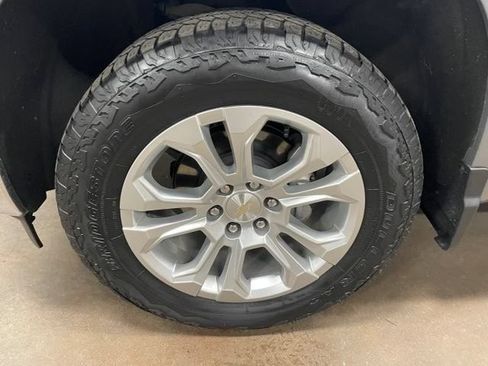 Used 2024 Chevrolet Silverado 1500 LTZ w/ Max Trailering Package AWD/4WD image 4