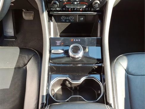 Used 2023 Jeep Grand Cherokee Limited AWD/4WD image 22