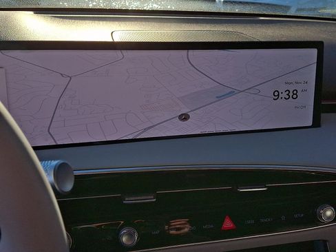 Used 2026 Genesis GV70 2.5T Advanced image 24