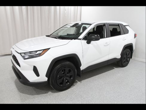 Used 2024 Toyota RAV4 LE image 3