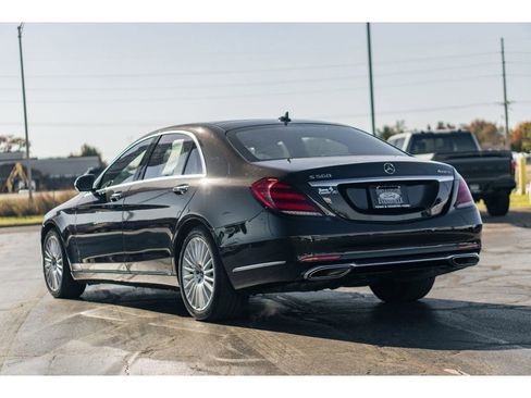 Used 2018 Mercedes-Benz S 560 4MATIC Sedan image 3