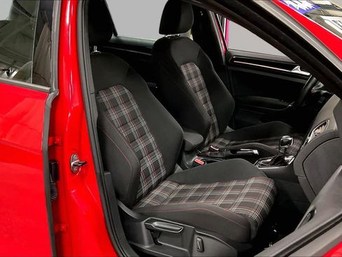 Used 2017 Volkswagen GTI Sport FWD image 9