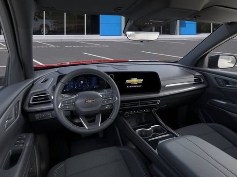 New 2026 Chevrolet Traverse LT w/ Driver Confidence Package FWD image 15