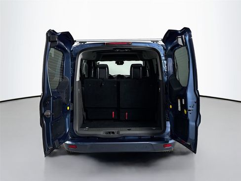 Used 2022 Ford Transit Connect XLT image 7