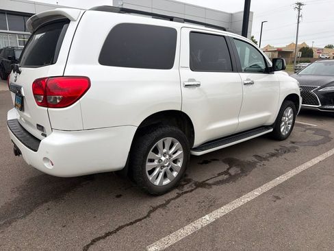 Used 2017 Toyota Sequoia Platinum AWD/4WD image 15