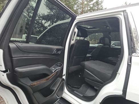 Used 2019 Chevrolet Tahoe LT image 16