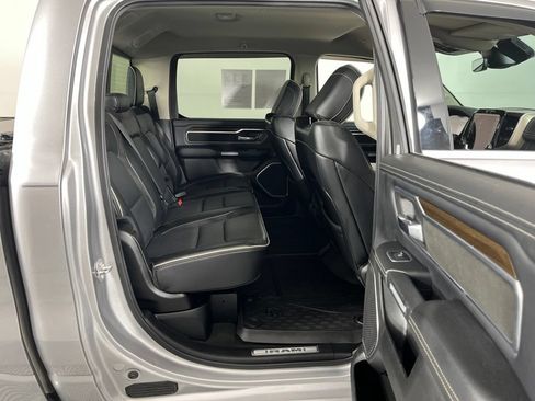 Used 2022 RAM 1500 Laramie AWD/4WD image 7