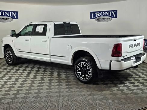 Used 2025 RAM 3500 Limited AWD/4WD image 36