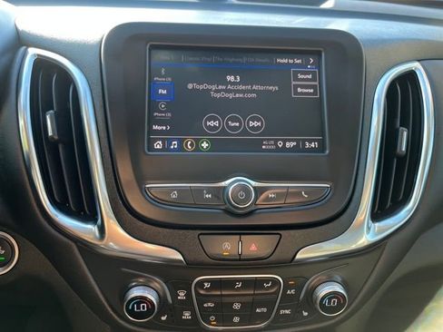 Used 2024 Chevrolet Equinox LT image 32