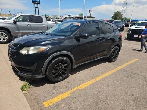 Used 2016 Honda HR-V LX image 7