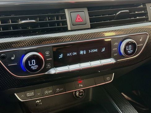 Used 2019 Audi S4 Premium Plus w/ Premium Plus Package AWD/4WD image 19