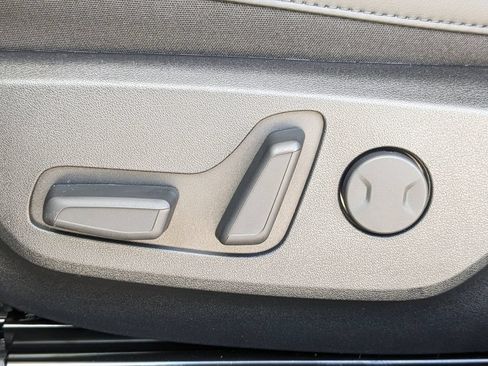 New 2025 Kia EV6 Wind RWD image 25