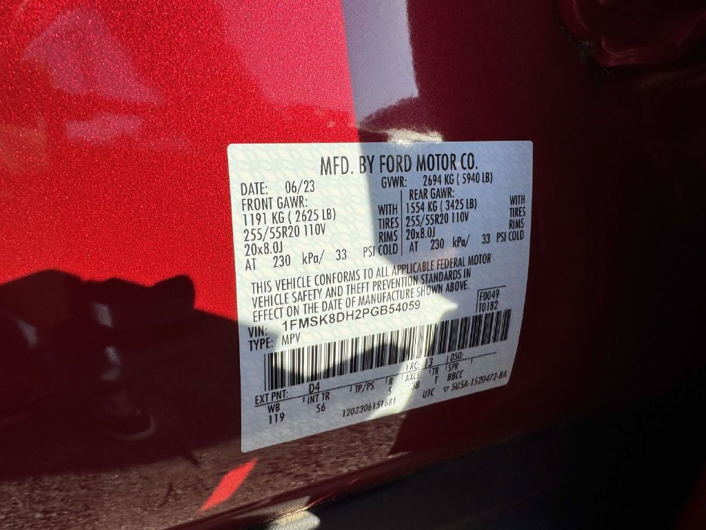 Used 2023 Ford Explorer XLT w/ Equipment Group 202A AWD/4WD image 36