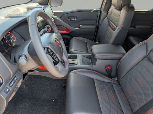 New 2025 Nissan Frontier PRO-4X w/ Pro Premium Package AWD/4WD image 15