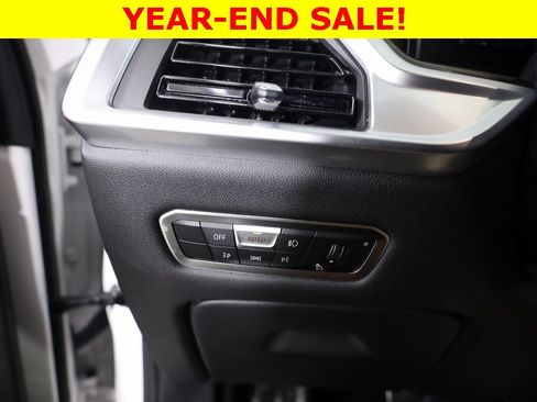 Used 2023 BMW X7 xDrive40i w/ Executive Package image 18