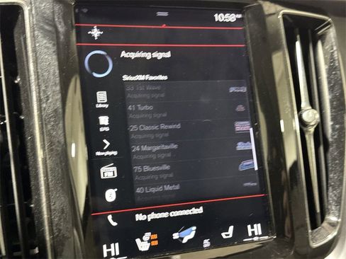 Used 2020 Volvo XC60 T5 Momentum image 13