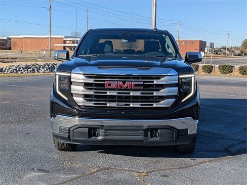 Used 2022 GMC Sierra 1500 SLE image 2