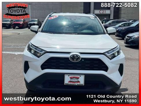 Used 2025 Toyota RAV4 XLE AWD/4WD image 3