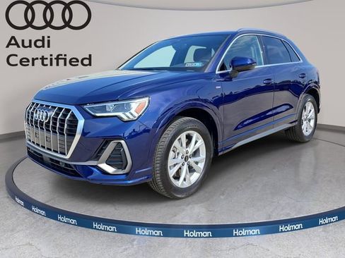 Certified 2025 Audi Q3 2.0T Premium w/ Convenience Package AWD/4WD image 1