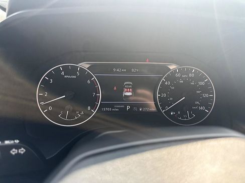 Certified 2025 Nissan Rogue SV FWD image 22