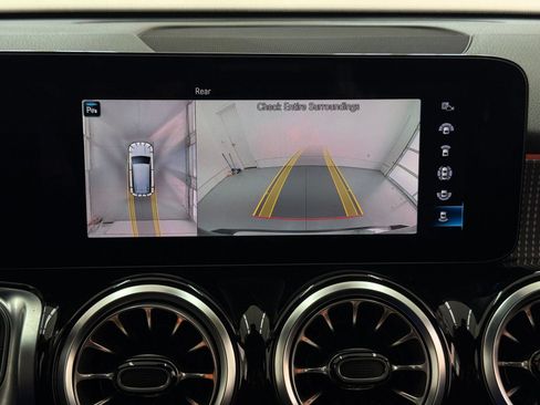 Certified 2023 Mercedes-Benz GLB 250 image 29