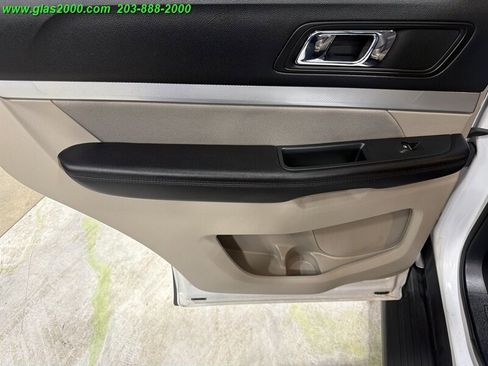 Used 2018 Ford Explorer 4WD w/ Class II Trailer Tow Package image 31