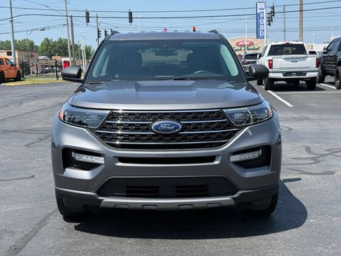 Used 2022 Ford Explorer XLT w/ Equipment Group 202A AWD/4WD image 9