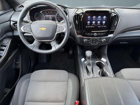 Certified 2023 Chevrolet Traverse LT FWD image 28
