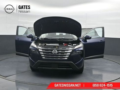 Used 2024 Nissan Rogue SV FWD image 54