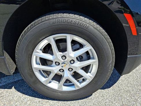 Certified 2024 Chevrolet Equinox LT AWD/4WD image 8
