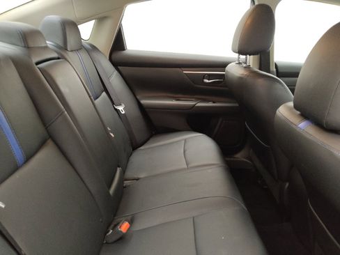 Used 2018 Nissan Altima 2.5 SR w/ SR Special Edition image 19