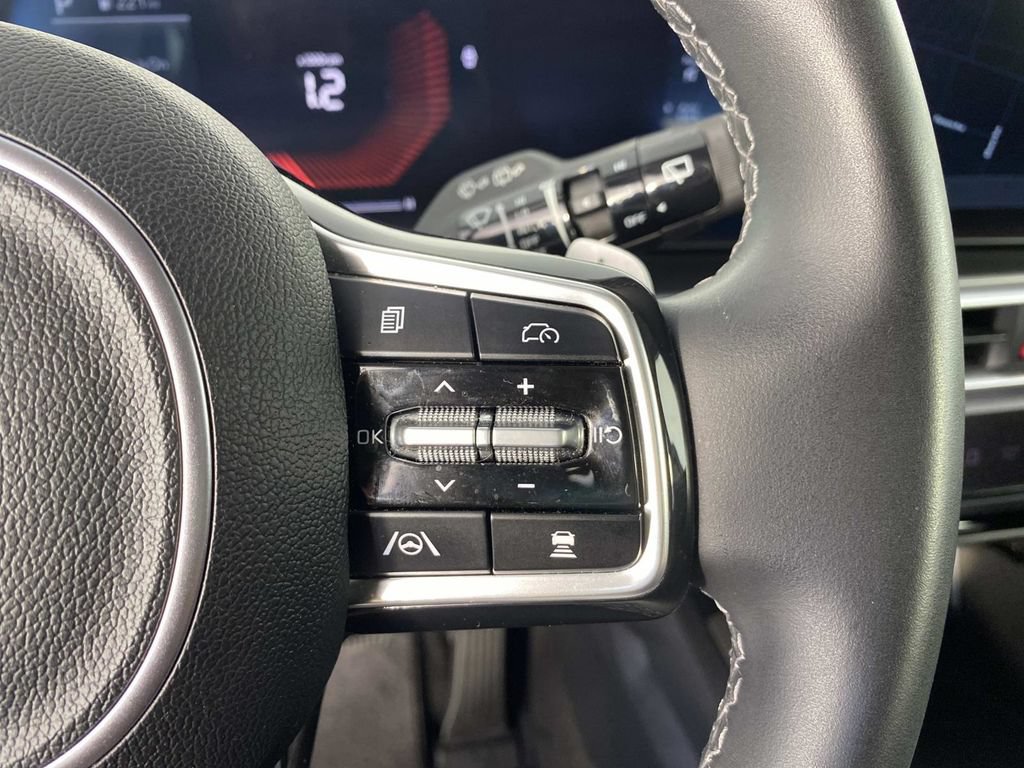Used 2025 Kia Sorento EX w/ EX Panoramic Sunroof Package AWD/4WD image 16