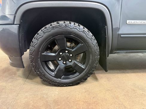 Used 2018 GMC Sierra 1500 SLE image 87