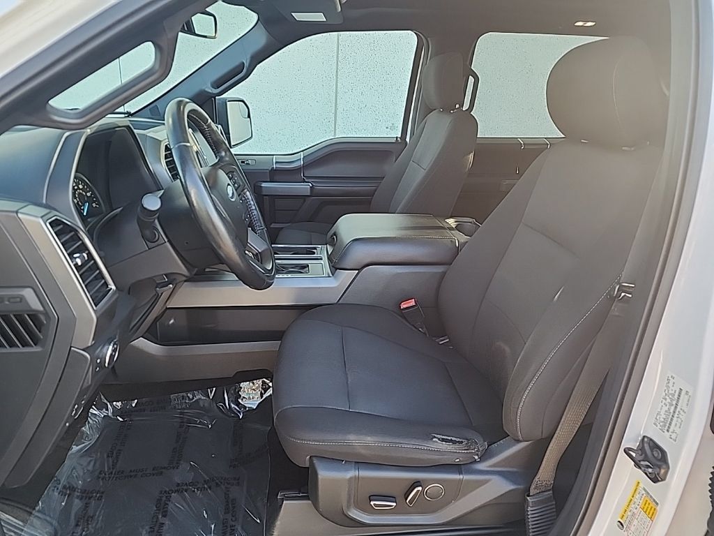 Used 2018 Ford F150 XLT w/ Equipment Group 302A Luxury AWD/4WD image 9