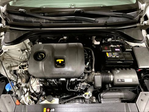 Used 2019 Hyundai Elantra SE w/ Cargo Package image 27