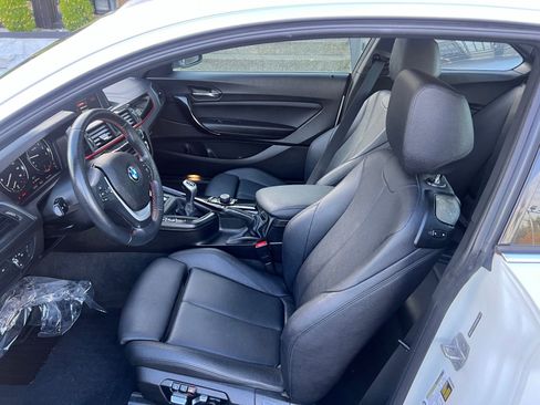 Used 2019 BMW 230i Coupe w/ Convenience Package RWD image 13