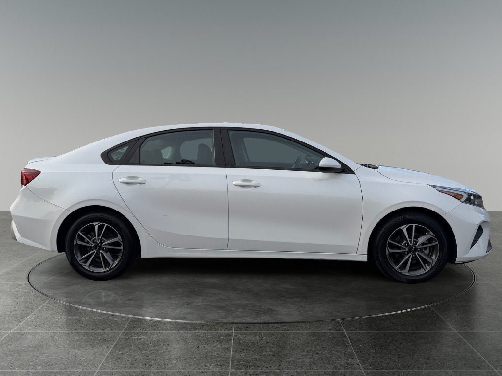 Used 2023 Kia Forte LXS FWD image 11