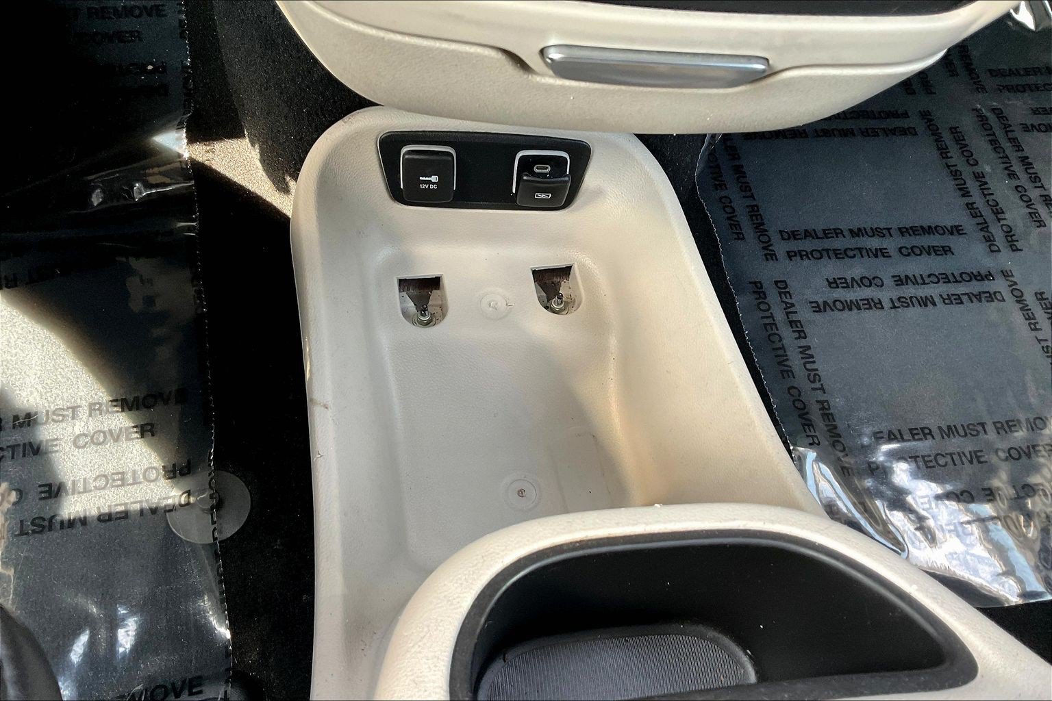 Used 2021 Chrysler Pacifica Touring-L FWD image 15