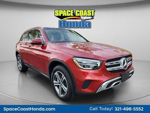 Used 2022 Mercedes-Benz GLC 300 4MATIC image 2