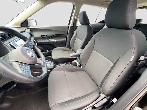 New 2025 Nissan Kicks Play S image 19