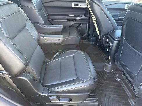 Used 2020 Ford Explorer Limited image 15