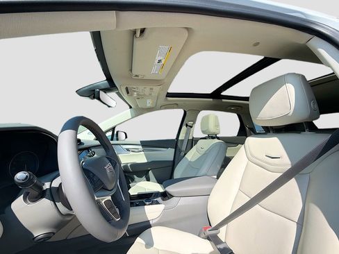 New 2025 Cadillac XT5 Premium Luxury w/ Technology Package image 21