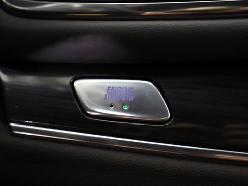 Used 2024 Buick Enclave Premium image 47